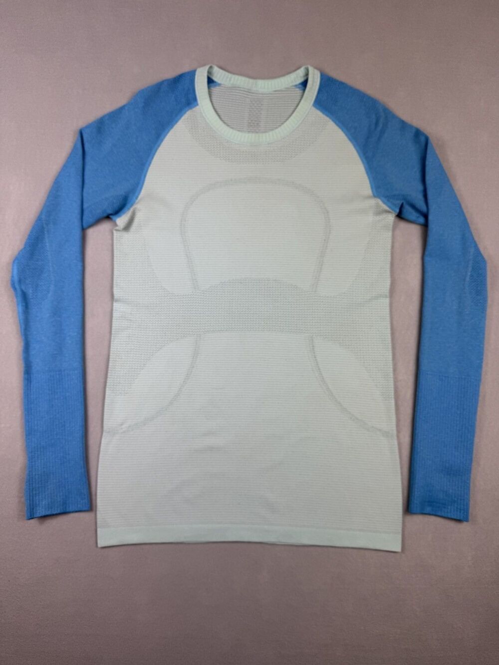 Lululemon Women's Long Sleeve Thumbhole Athletic Top Blue Est. Size Small